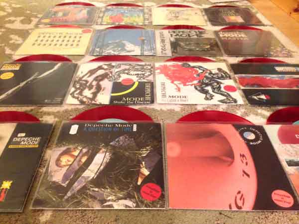 Bild der roten Erstauflagen von Alfred Tetzlaff, DE Bild der roten Erstauflagen von Alfred Tetzlaff, DE