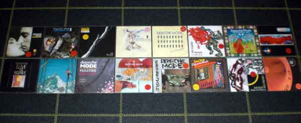 Bild der roten Erstauflagen von M. Adlerauge, DE Bild der roten Erstauflagen von M. Adlerauge, DE