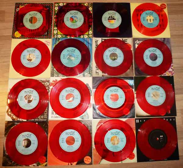 Bild der roten Erstauflagen von Maik van Ahrens, DE Bild der roten Erstauflagen von Maik van Ahrens, DE