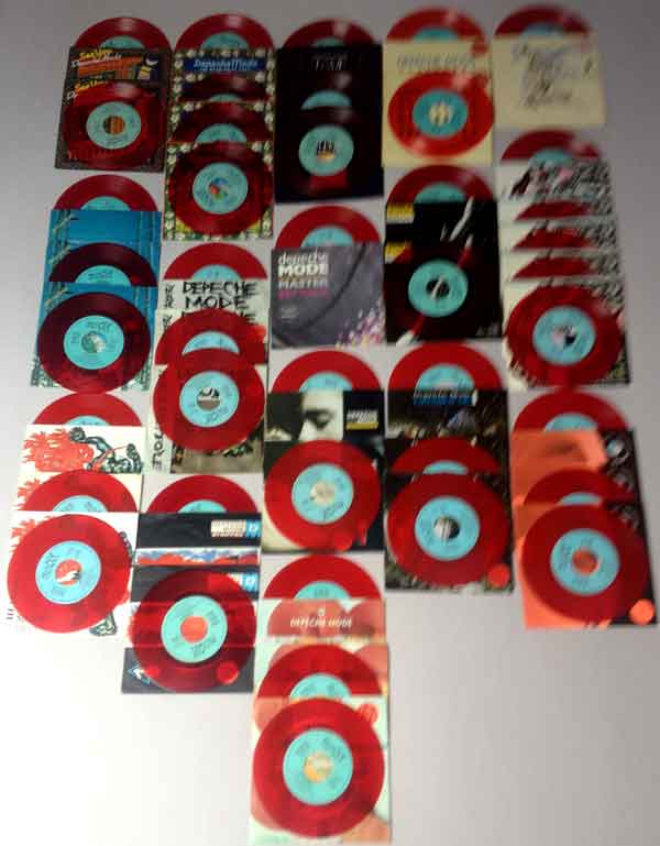 Bild der roten Erstauflagen von Rene aka -Schwede-, DE Bild der roten Erstauflagen von Rene aka -Schwede-, DE