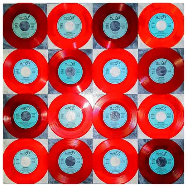 Bild der roten Erstauflagen von Marco van Holmsen, DE Bild der roten Erstauflagen von Marco van Holmsen, DE