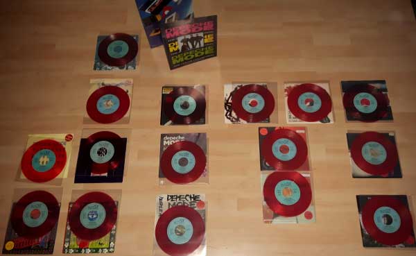 Bild der roten Erstauflagen von Steffen Fuhrmann, DE Bild der roten Erstauflagen von Steffen Fuhrmann, DE