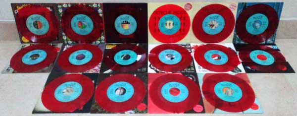 Bild der roten Erstauflagen von Francesco Grasso, IT Bild der roten Erstauflagen von Francesco Grasso, IT