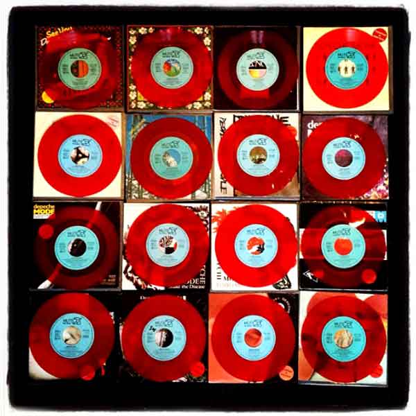 Bild der roten Erstauflagen von Igor Cech - Recoil.CZ Bild der roten Erstauflagen von Igor Cech - Recoil.CZ