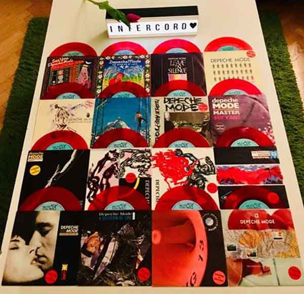 Bild der roten Erstauflagen von Andreas Noreen, Göteborg, SWE Bild der roten Erstauflagen von Andreas Noreen, Göteborg, SWE