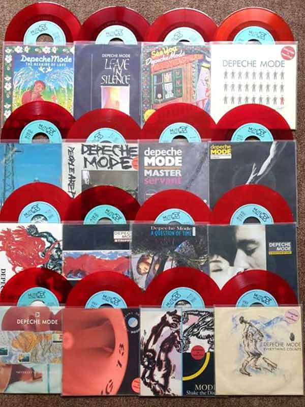 Bild der roten Erstauflagen von Thomas Menck, DE Bild der roten Erstauflagen von Thomas Menck, DE