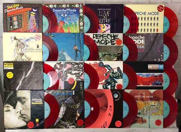 Bild der roten Erstauflagen von Jürgen Klöpper, Aurich, DE Bild der roten Erstauflagen von Jürgen Klöpper, Aurich, DE