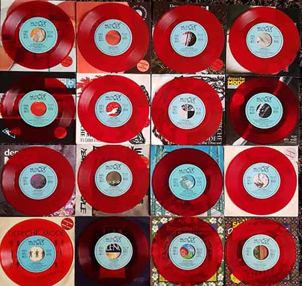 Bild der roten Erstauflagen von Nils Buschmann, Bremen, DE Bild der roten Erstauflagen von Nils Buschmann, Bremen, DE