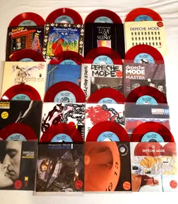 Bild der roten Erstauflagen von Lars Nielsen, DK Bild der roten Erstauflagen von Lars Nielsen, DK