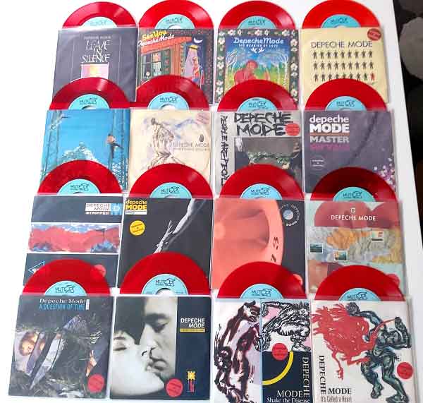 Bild der roten Erstauflagen von Marcus B., Willich, DE Bild der roten Erstauflagen von Marcus B., Willich, DE