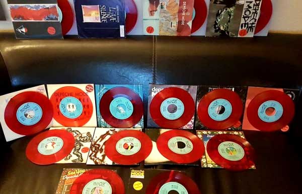 Bild der roten Erstauflagen von Thomas R., Dresden, DE Bild der roten Erstauflagen von Thomas R., Dresden, DE