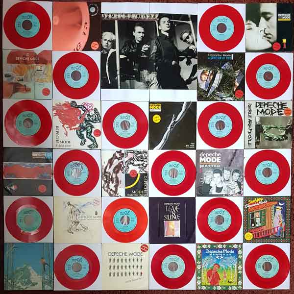 Bild der roten Erstauflagen von René Krooß, Nordhausen, Thüringen, DE Bild der roten Erstauflagen von René Krooß, Nordhausen, Thüringen, DE