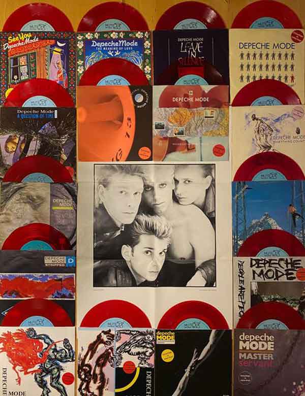 Bild der roten Erstauflagen von Maik Kaemmerer, Ammerndorf, DE Bild der roten Erstauflagen von Maik Kaemmerer, Ammerndorf, DE