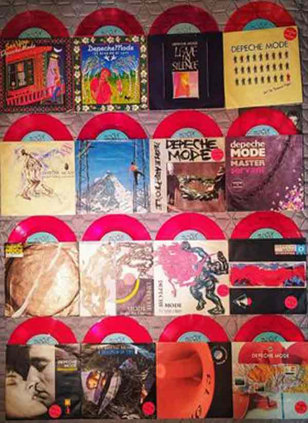 Bild der roten Erstauflagen von Wojtek Gitler, Danzig, POL Bild der roten Erstauflagen von Wojtek Gitler, Danzig, POL