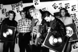 Intercord Pressefoto 1985 Gold für The Singles 81-85